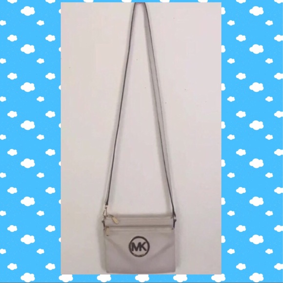Michael Kors Handbags - Michael Kors Crossbody Beige Purse